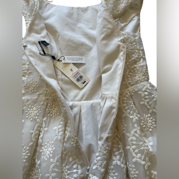 Topshop Textured Floral Embroidered Ivory Mini/Midi Dress Size 6 - Picture 3 of 14